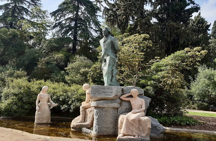 Estatua en el parque de la Quinta Fuente del Berro